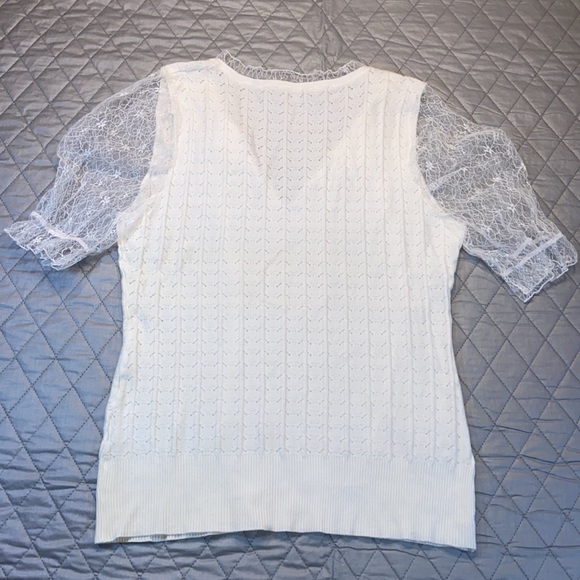 Liquid by Sioni Off White Sweater W/Lace Sleeves and Tie Neckline. Size Large - Picture 6 of 9
